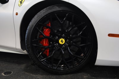 2018 Ferrari 488 Spider Base