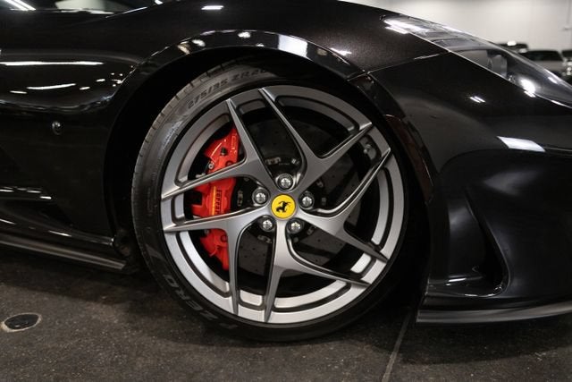 2019 Ferrari 812 Superfast Base