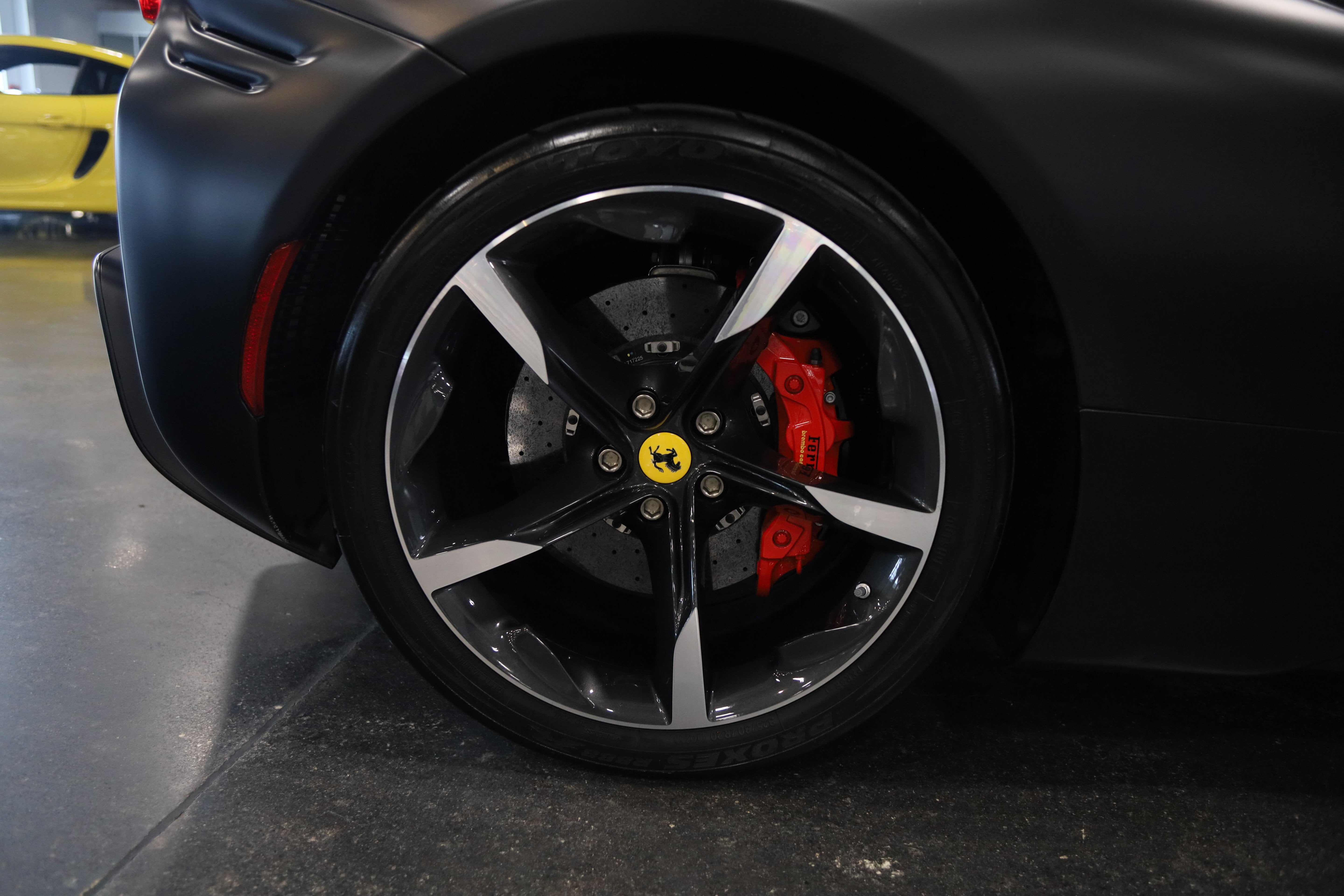 2022 Ferrari SF90 Stradale Base