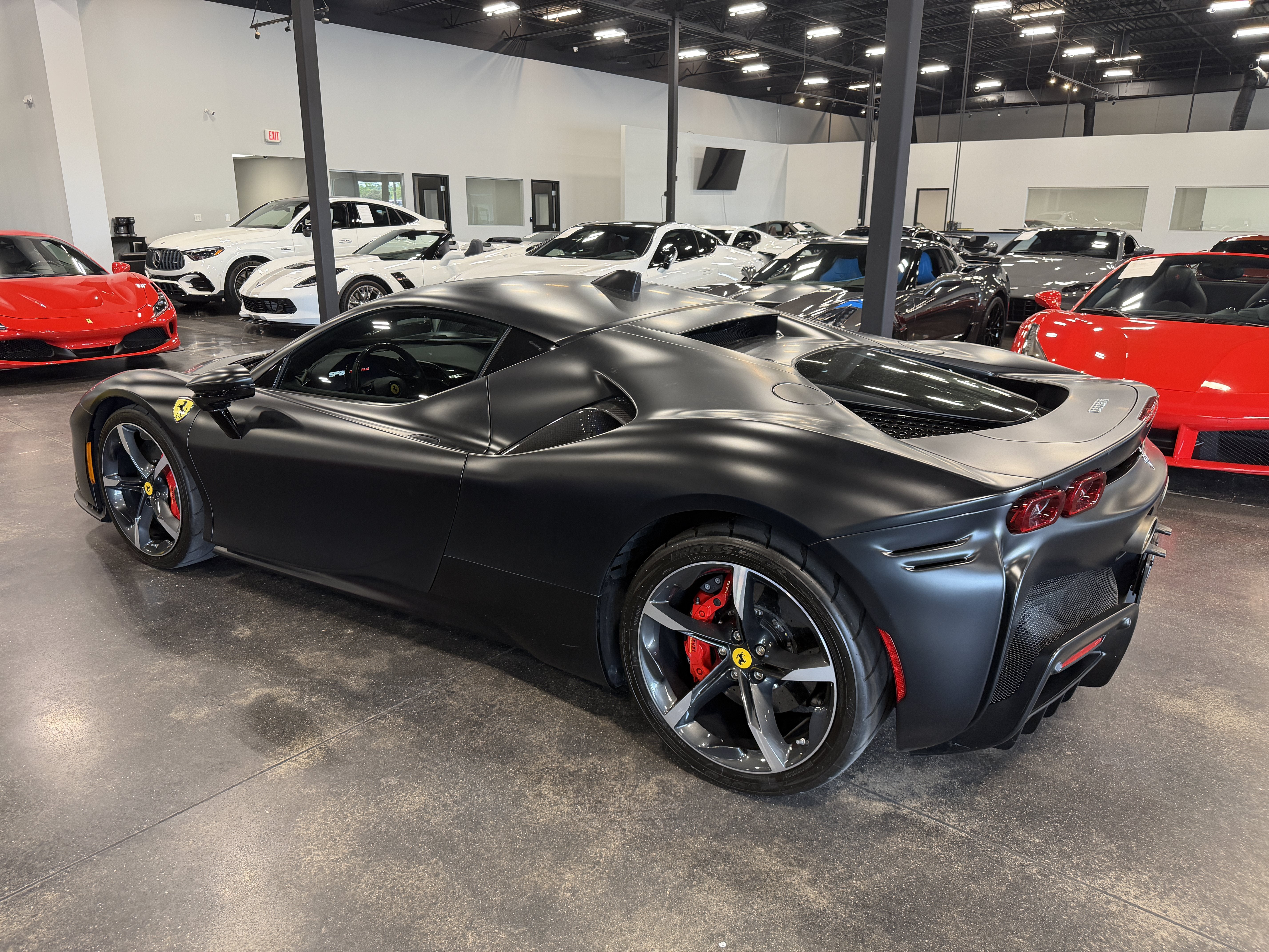 2022 Ferrari SF90 Stradale Base