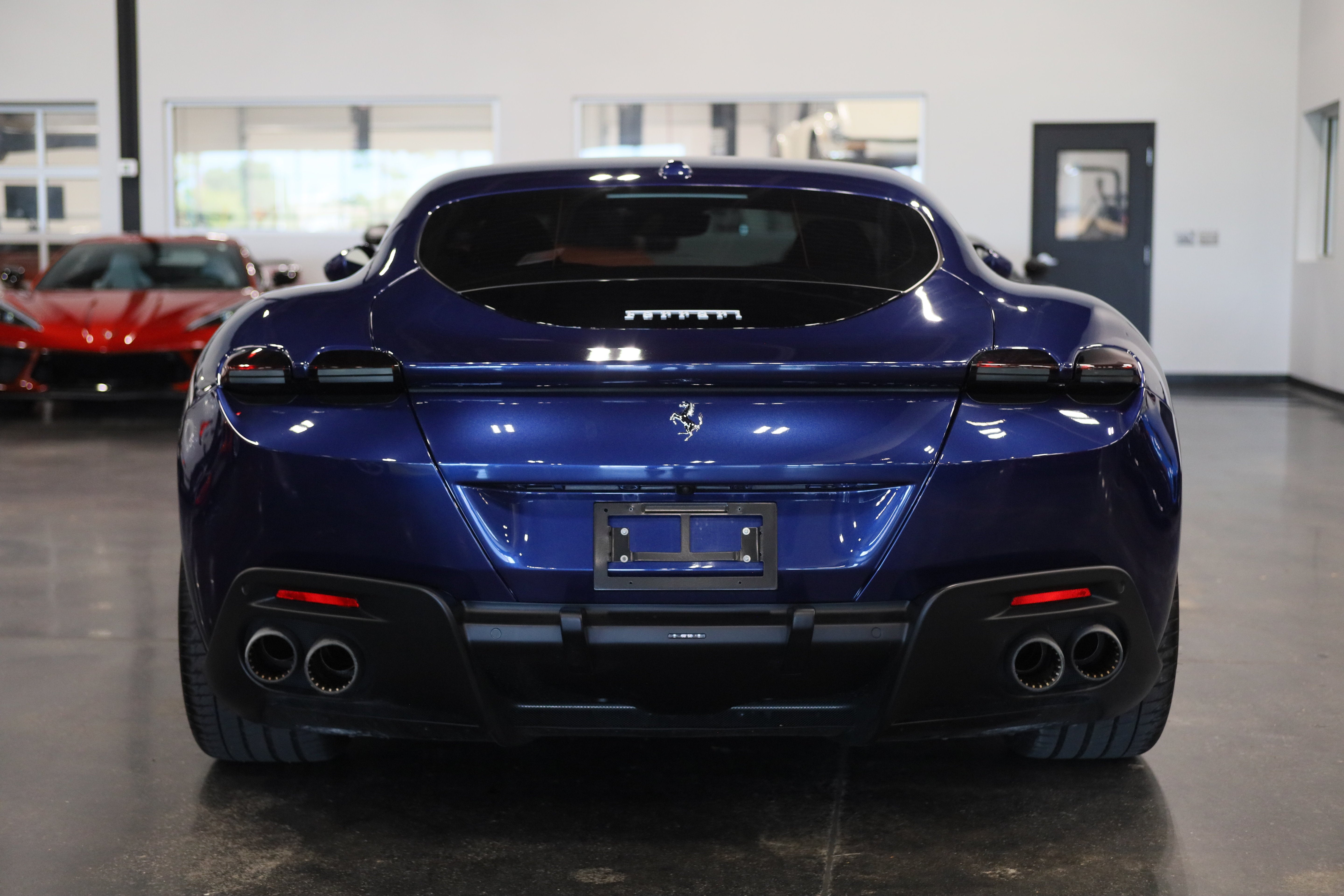 2021 Ferrari Roma Base
