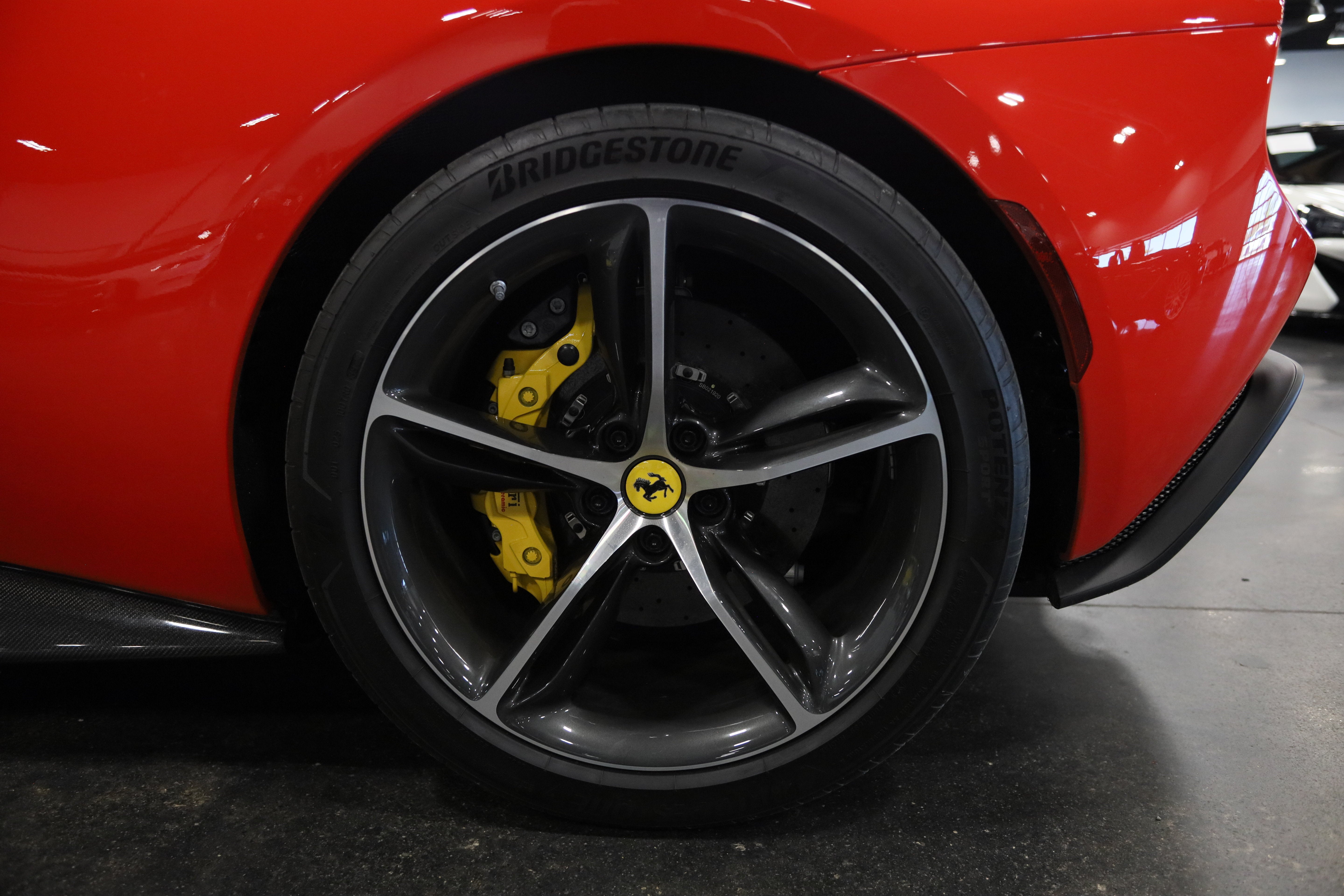 2025 Ferrari 296 GTB Base