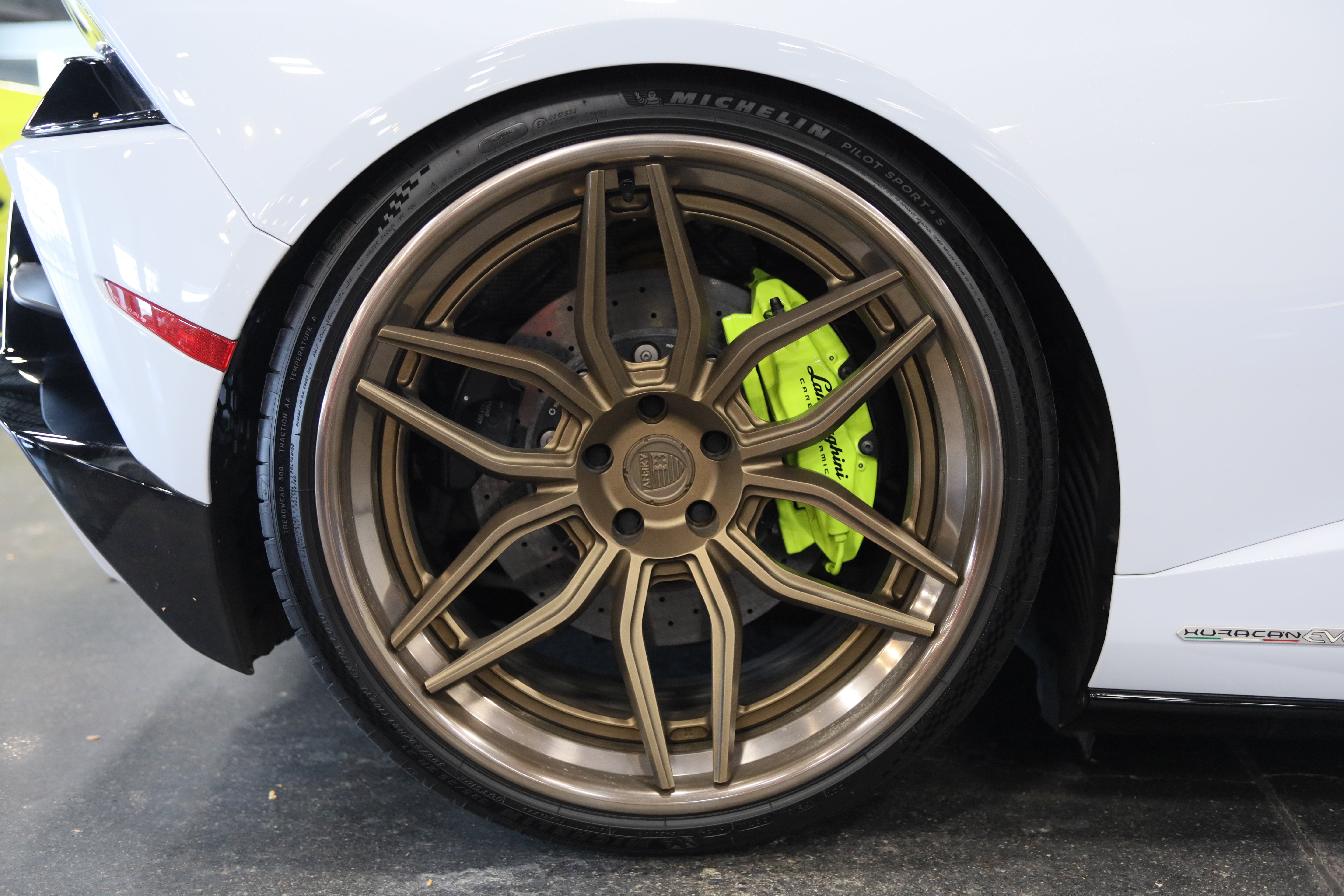 2021 Lamborghini Huracan EVO Base