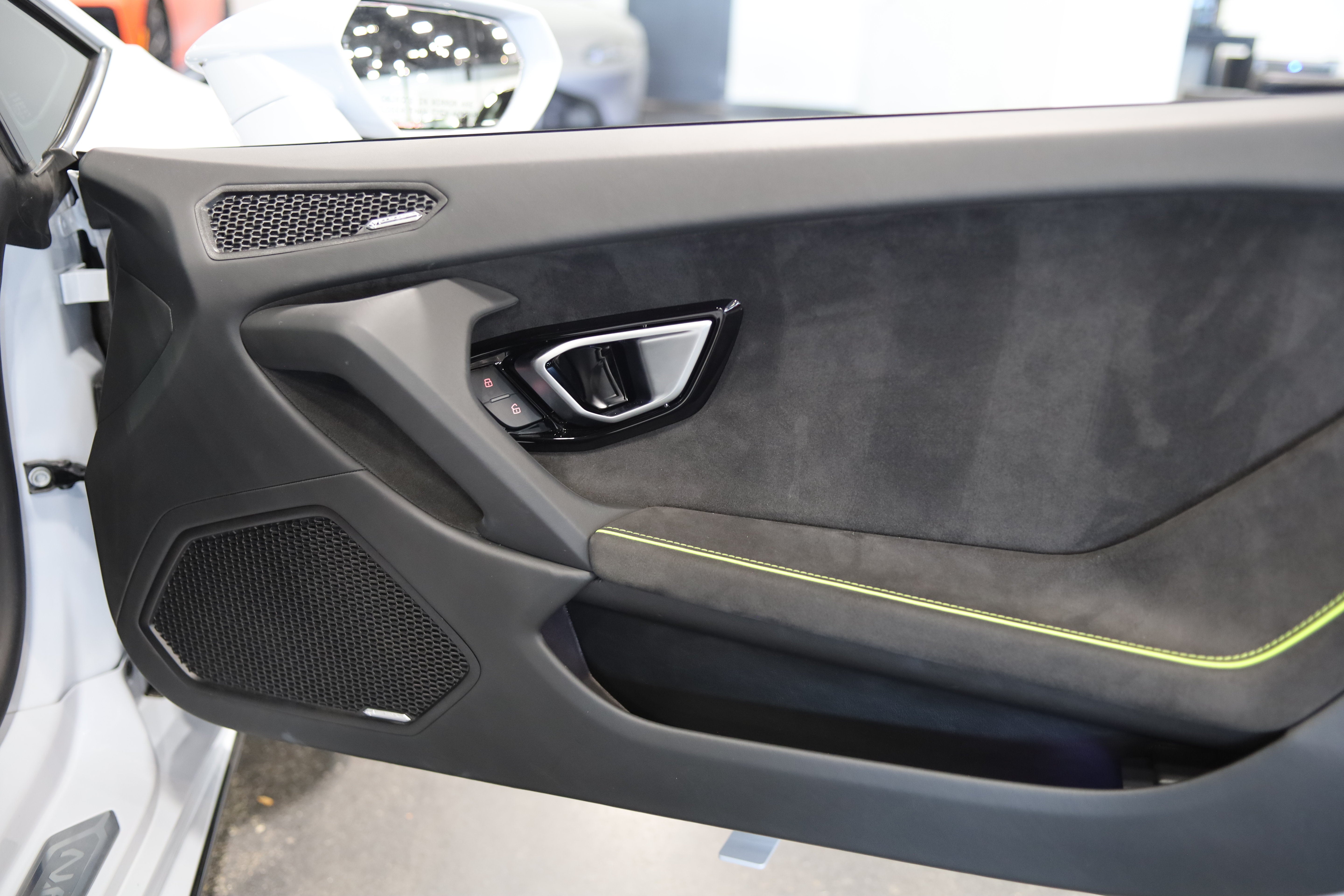 2021 Lamborghini Huracan EVO Base