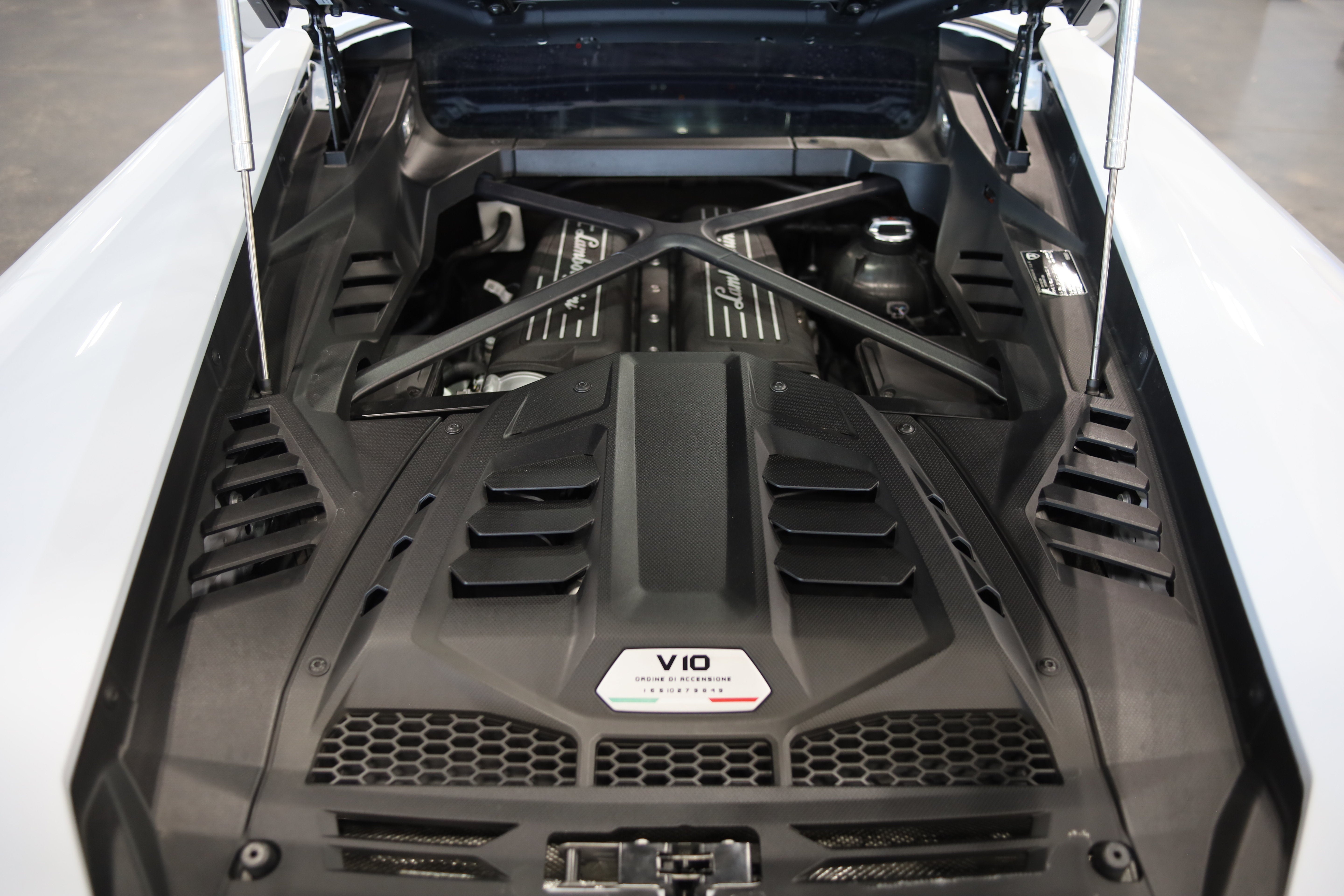 2021 Lamborghini Huracan EVO Base