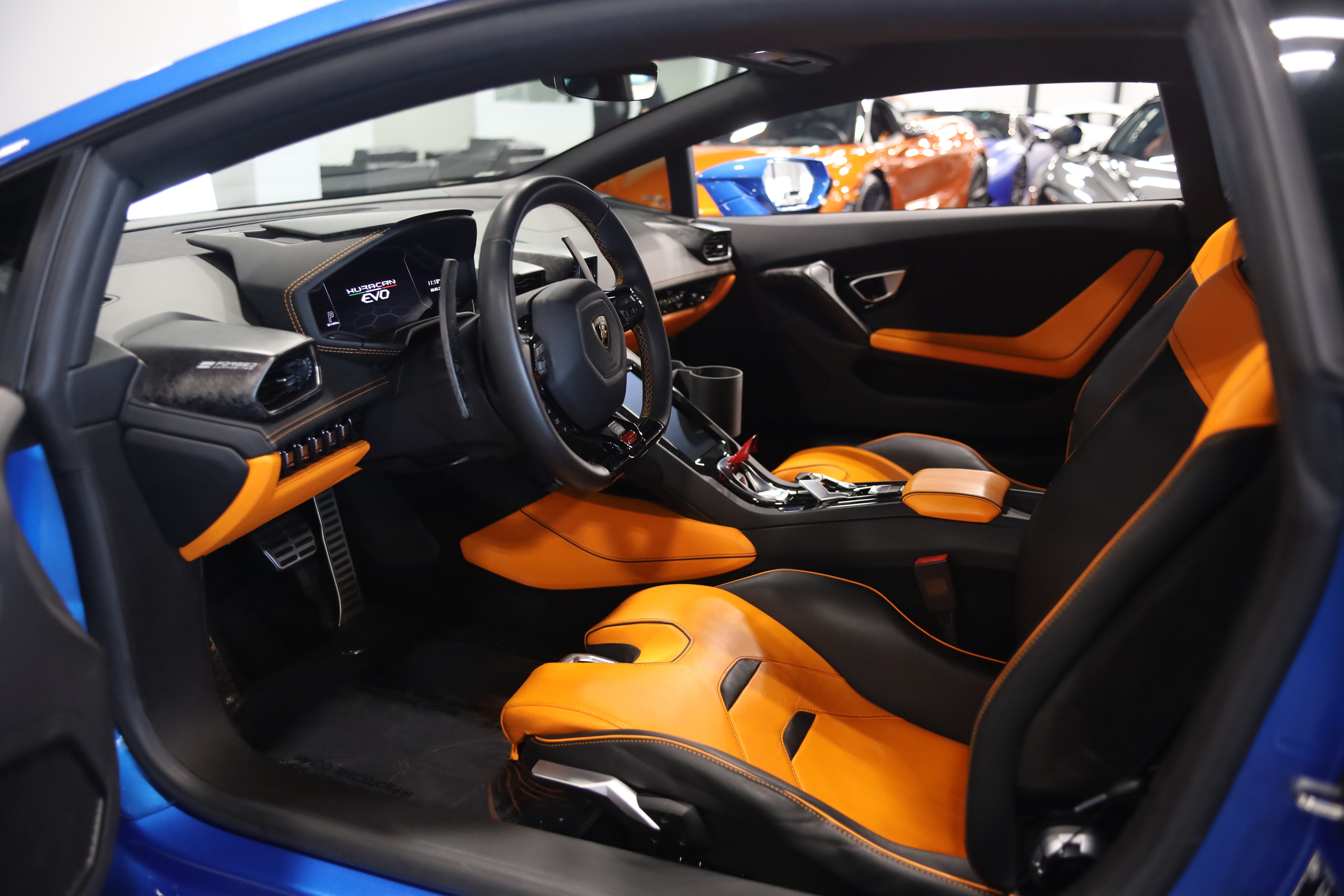 2020 Lamborghini Huracan EVO Base