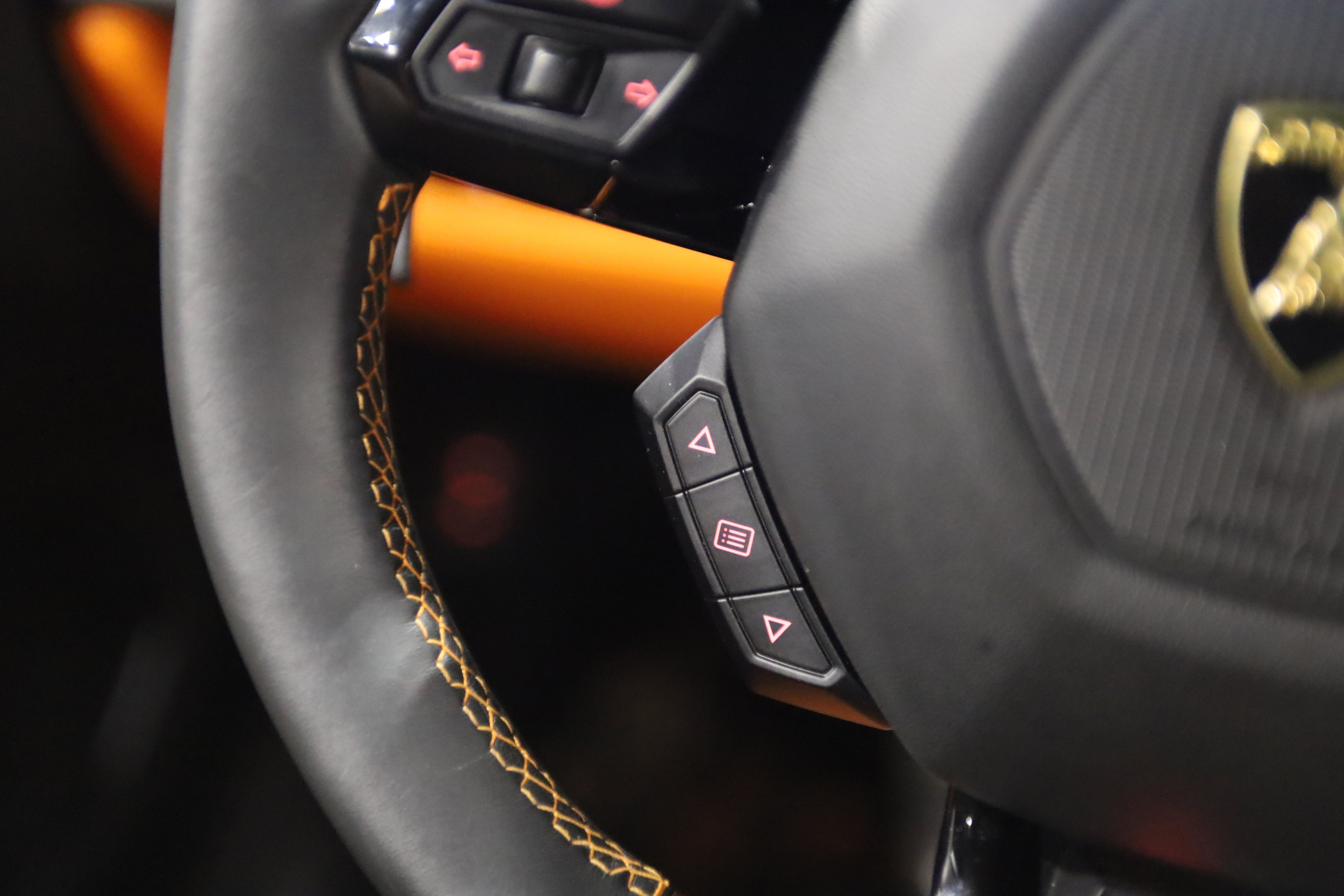 2020 Lamborghini Huracan EVO Base