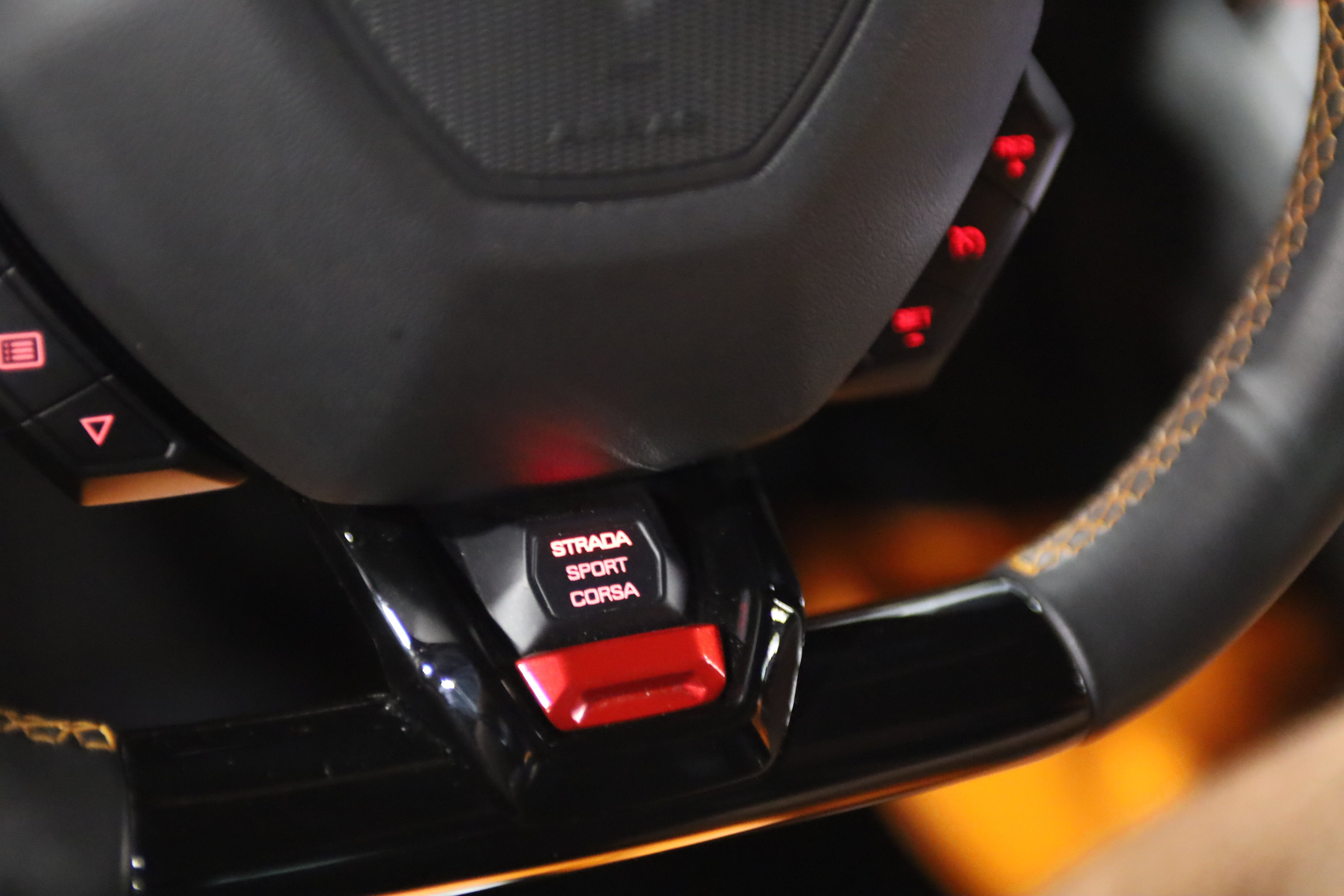 2020 Lamborghini Huracan EVO Base