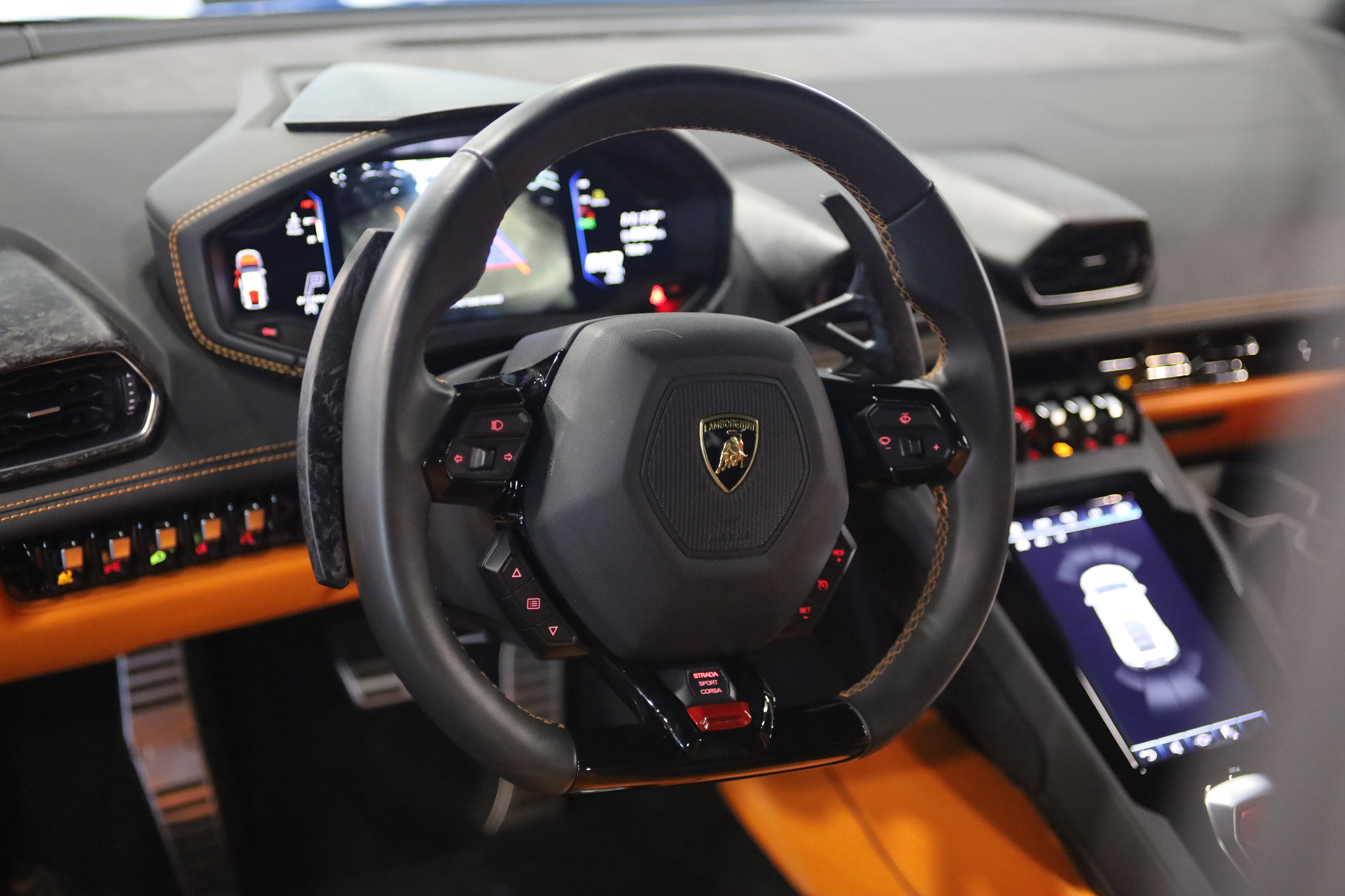 2020 Lamborghini Huracan EVO Base