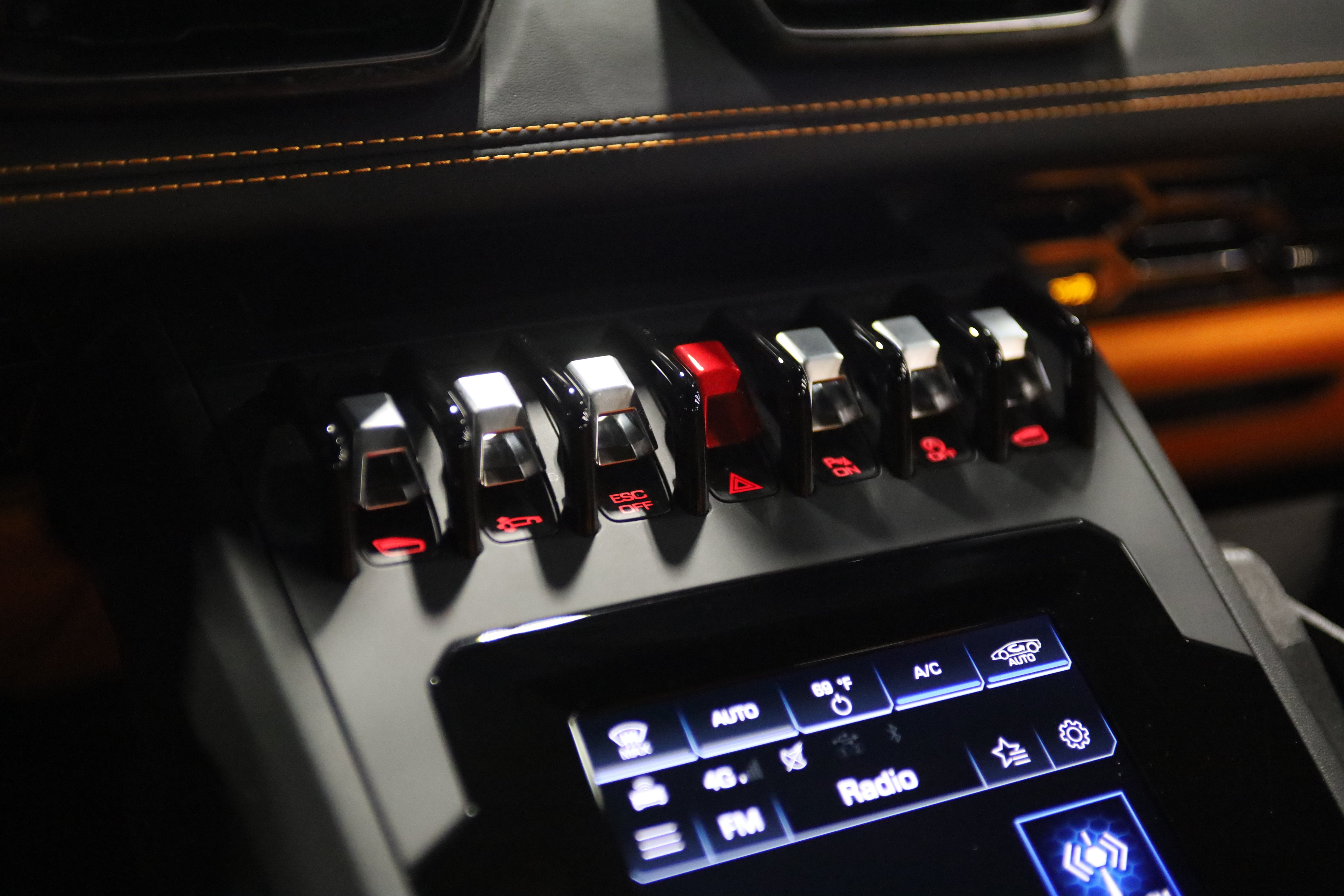 2020 Lamborghini Huracan EVO Base
