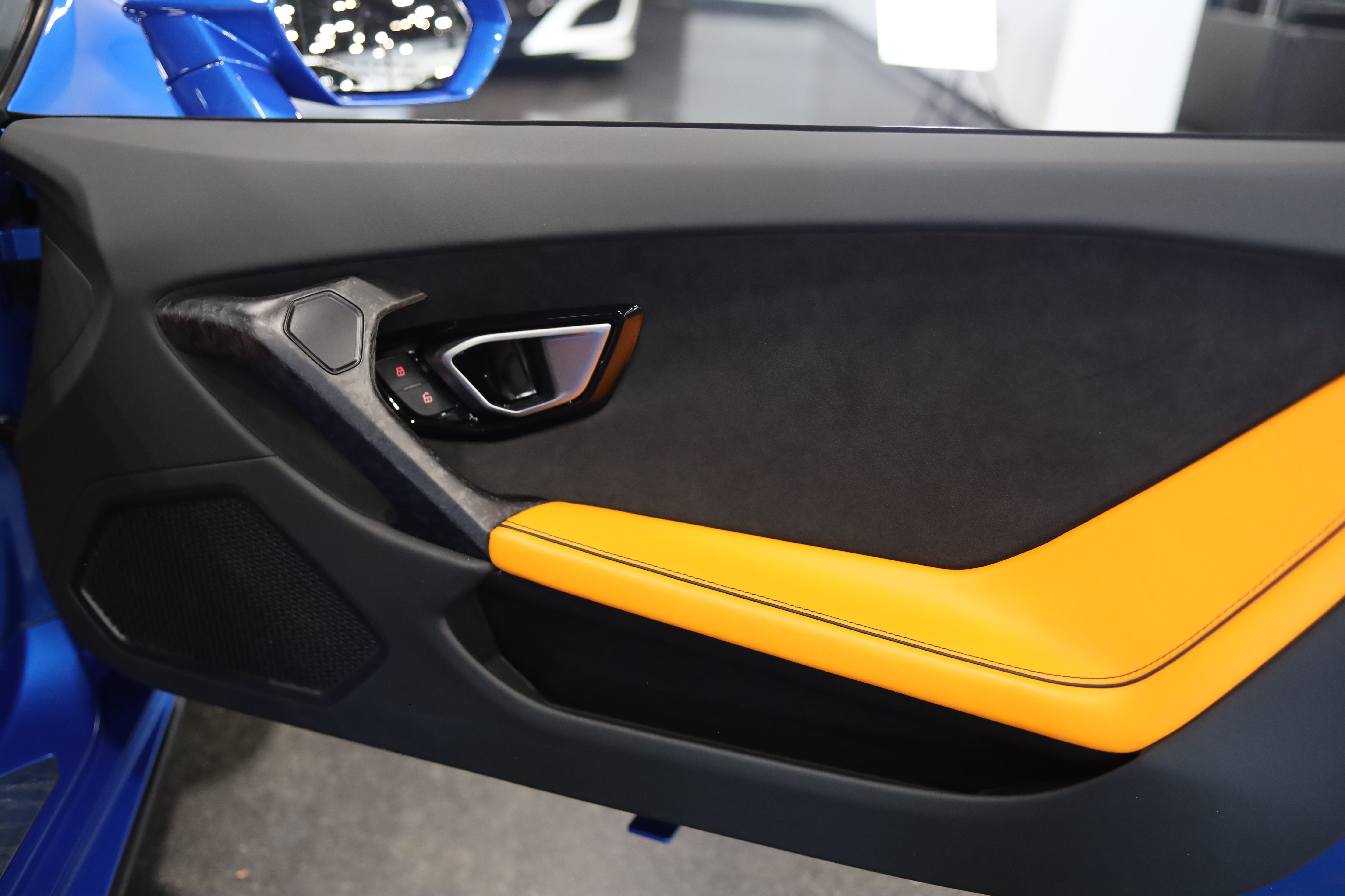 2020 Lamborghini Huracan EVO Base