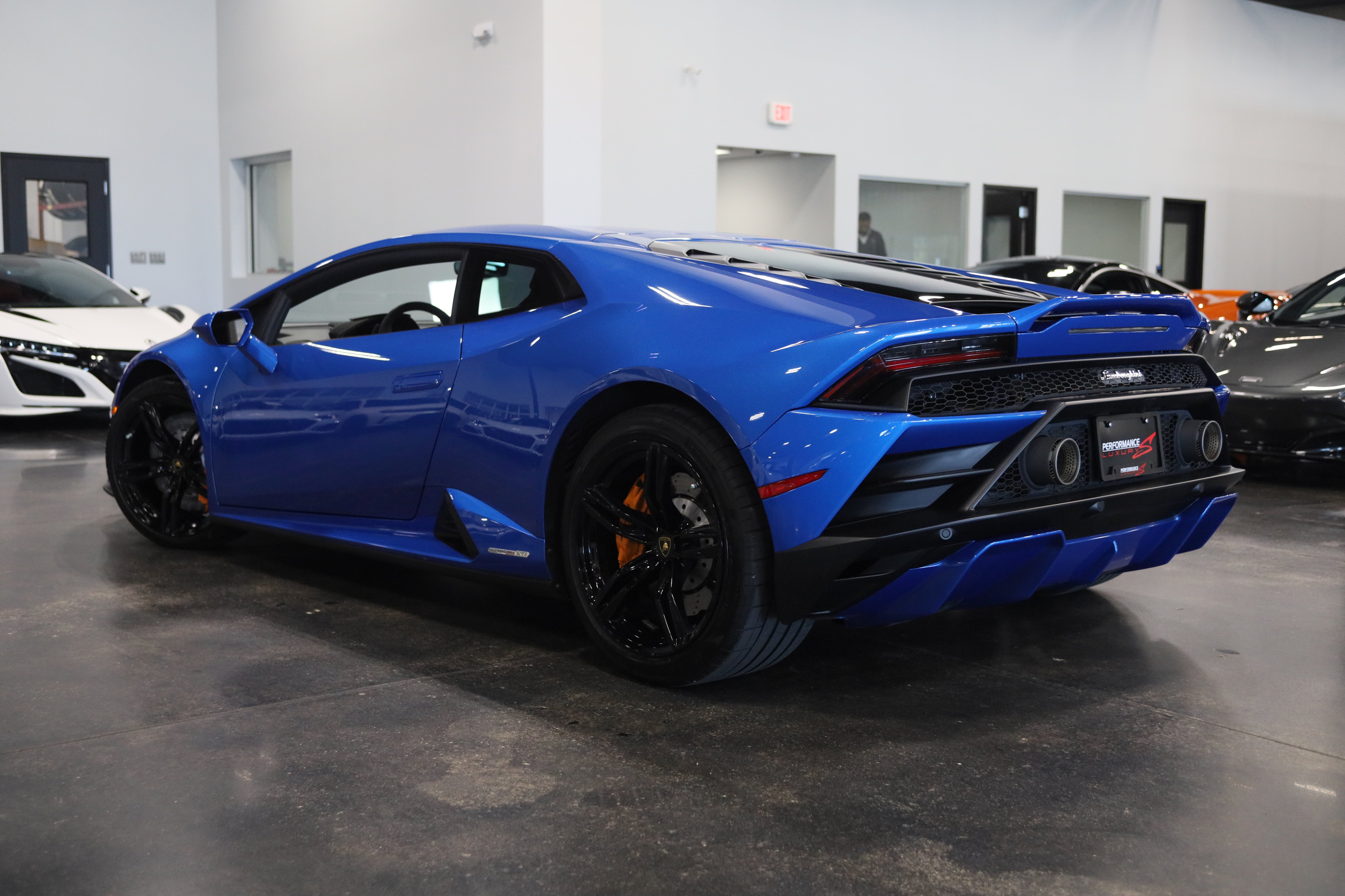 2020 Lamborghini Huracan EVO Base