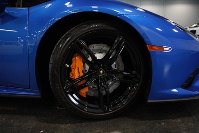 2020 Lamborghini Huracan EVO Base