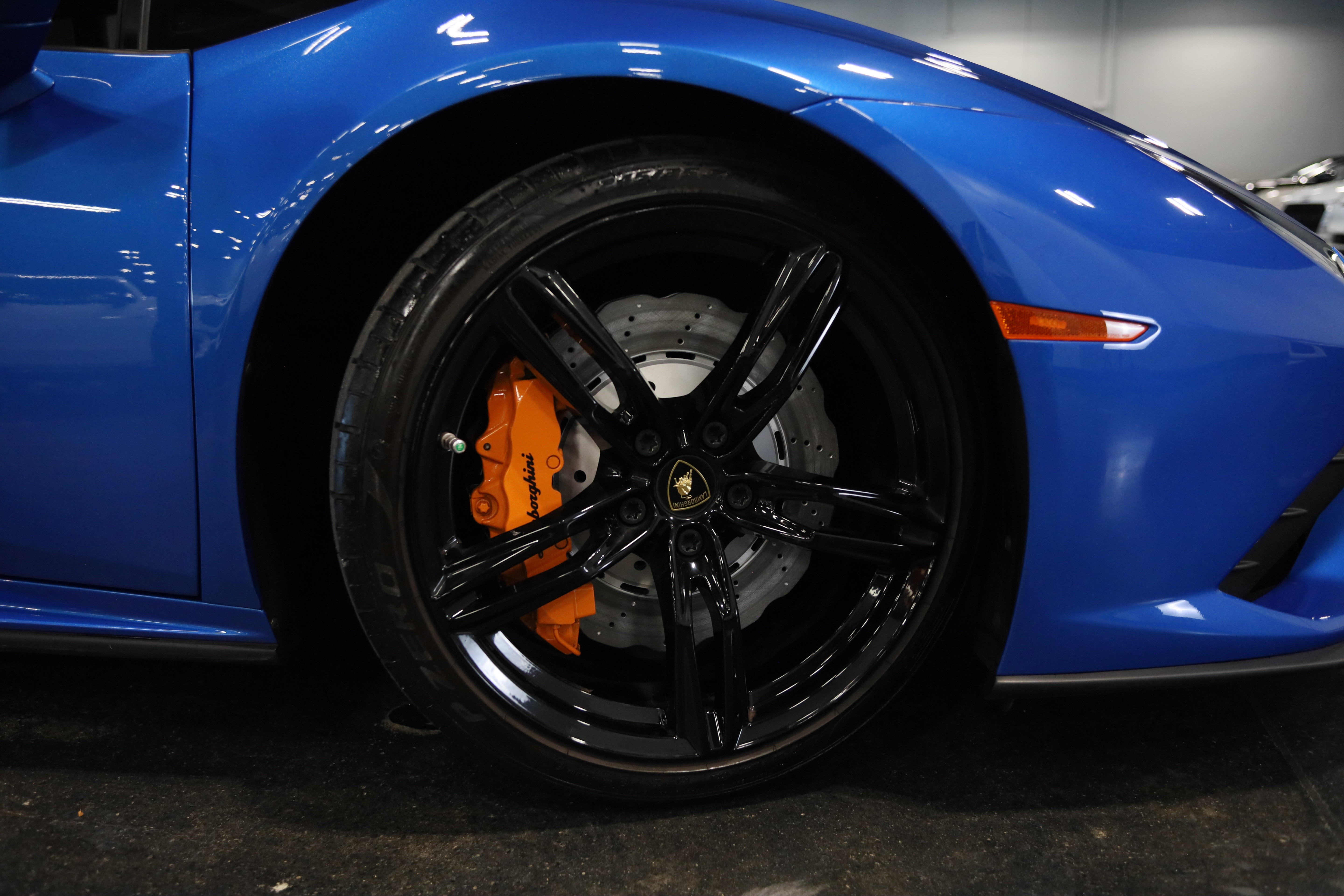 2020 Lamborghini Huracan EVO Base