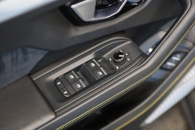 2019 Lamborghini Urus Base