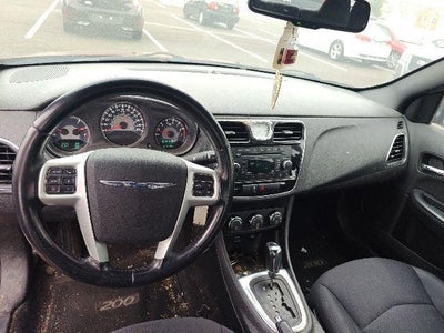 2014 Chrysler 200 Touring