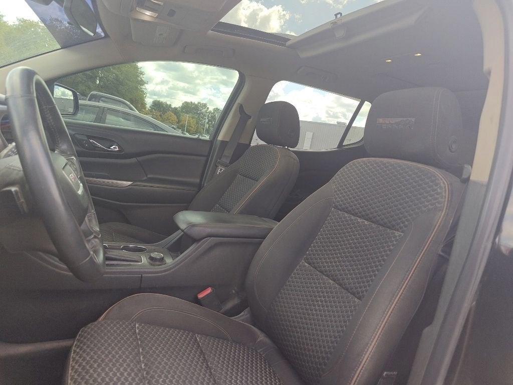 2017 GMC Acadia SLE-2