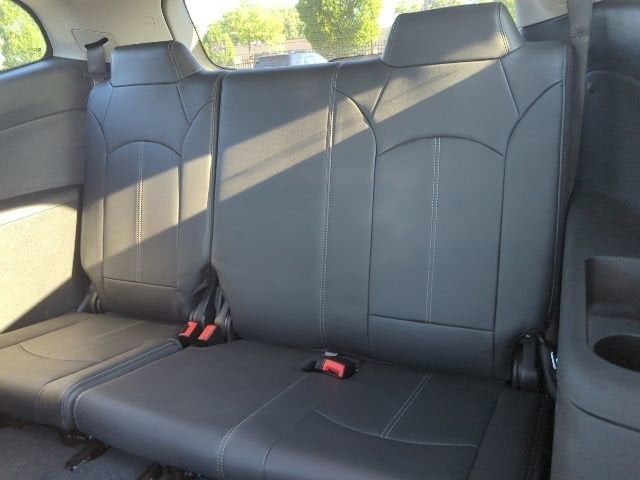 2017 Chevrolet Traverse 2LT