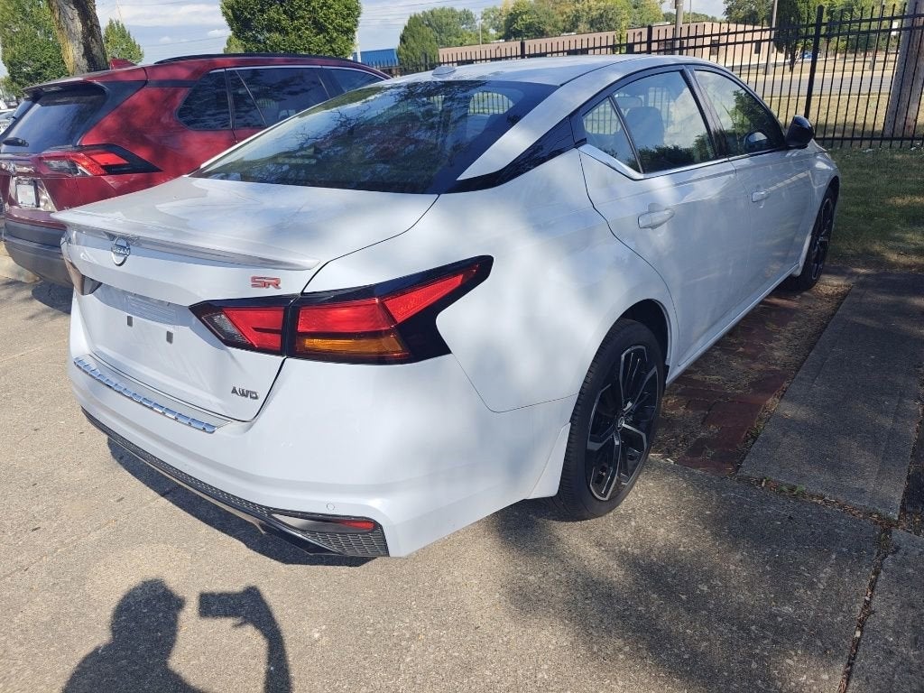 2023 Nissan Altima 2.5 SR