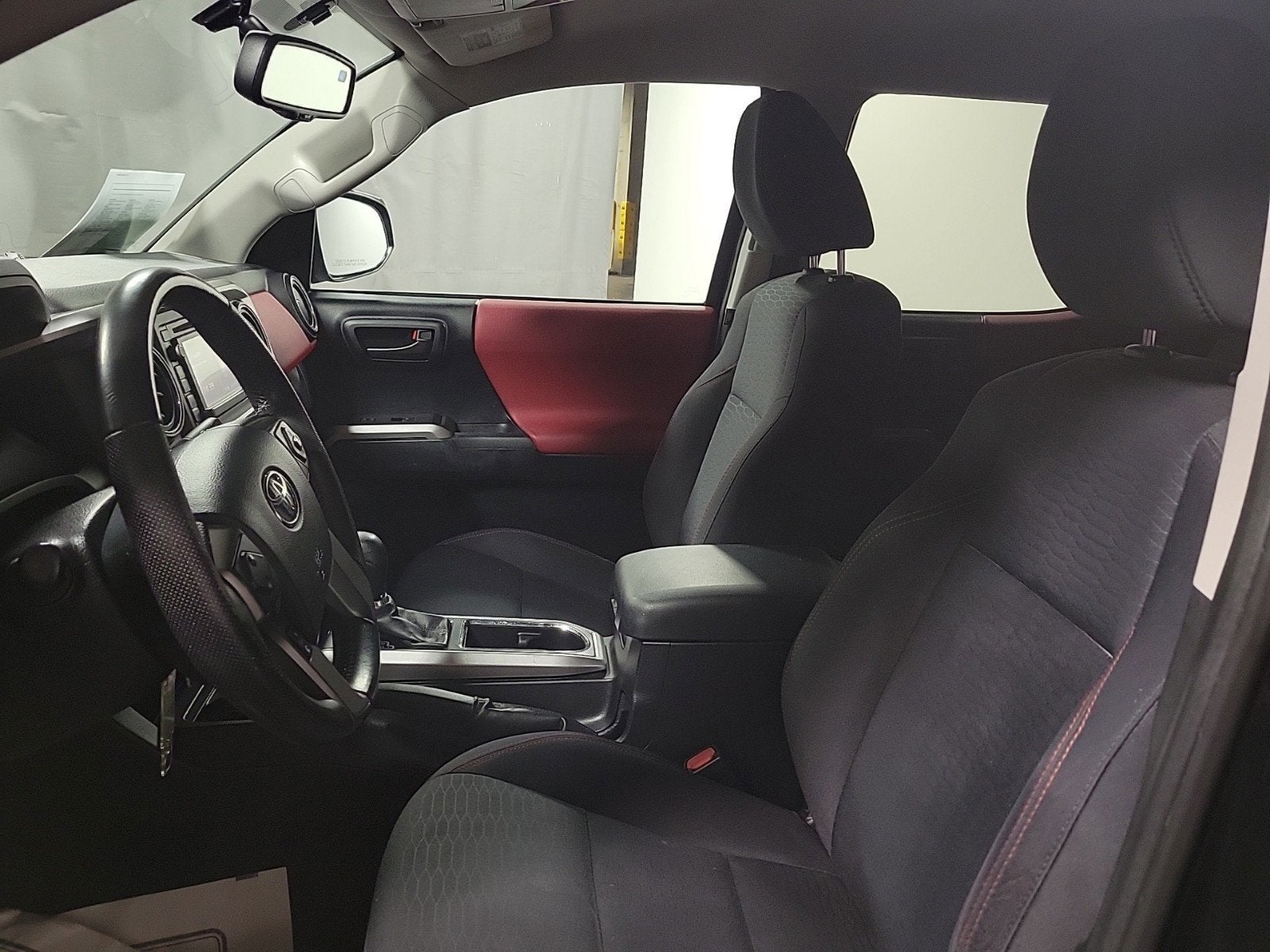 2016 Toyota Tacoma SR5