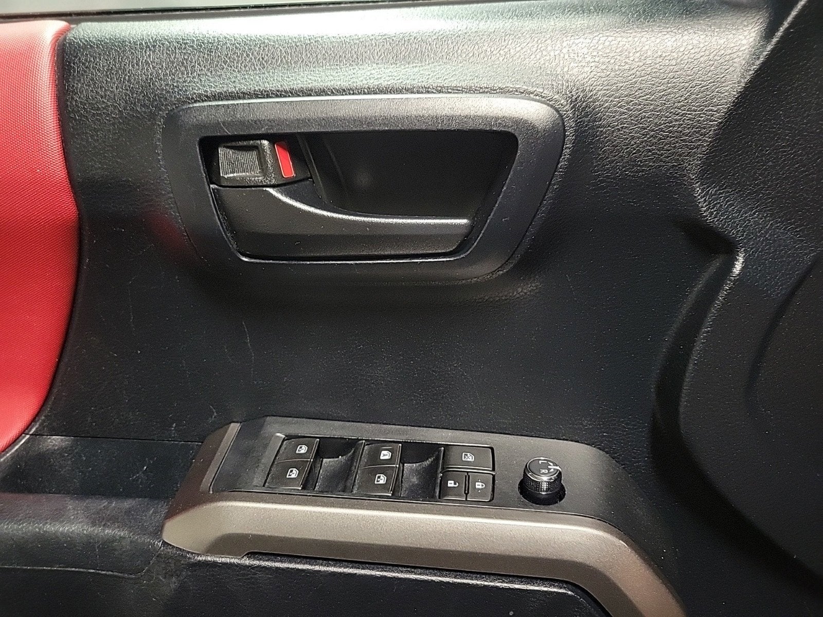 2016 Toyota Tacoma SR5