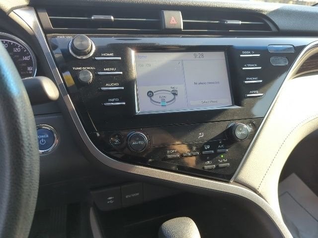 2018 Toyota Camry Hybrid LE