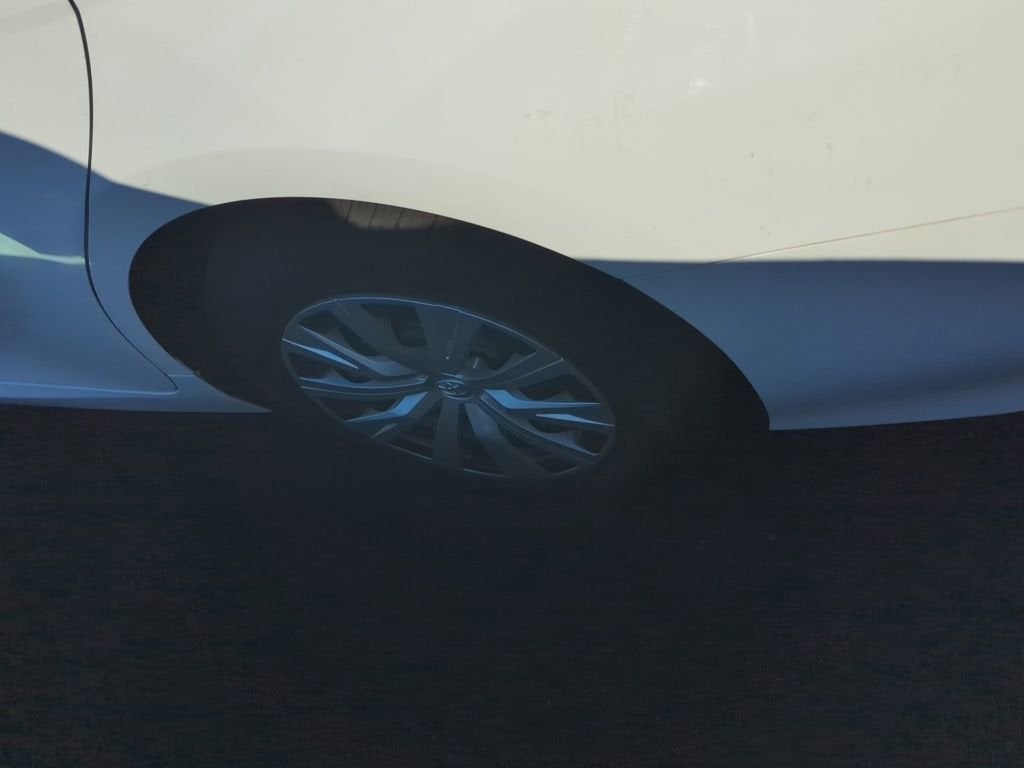 2020 Toyota Camry Hybrid LE