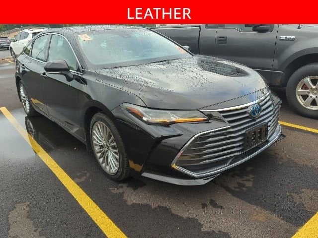2022 Toyota Avalon Hybrid Limited