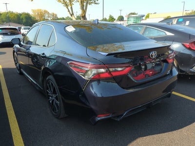 2022 Toyota Camry SE