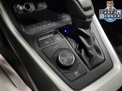 2020 Toyota RAV4 Hybrid LE