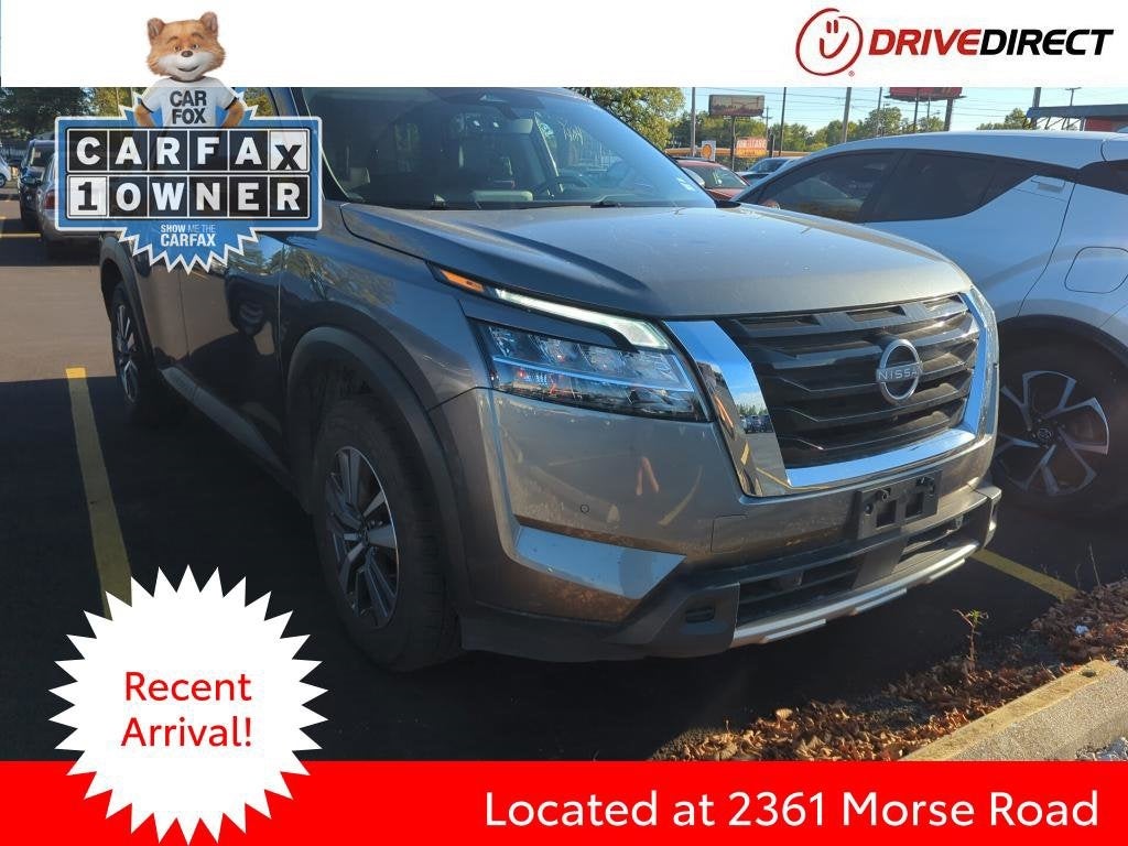 2023 Nissan Pathfinder SL