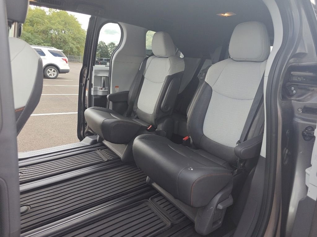 2021 Toyota Sienna XSE