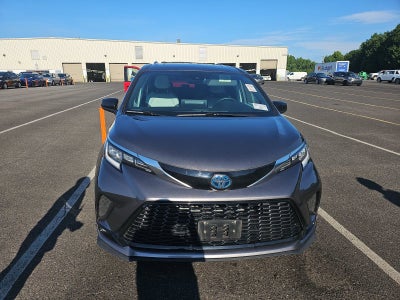 2022 Toyota Sienna XSE