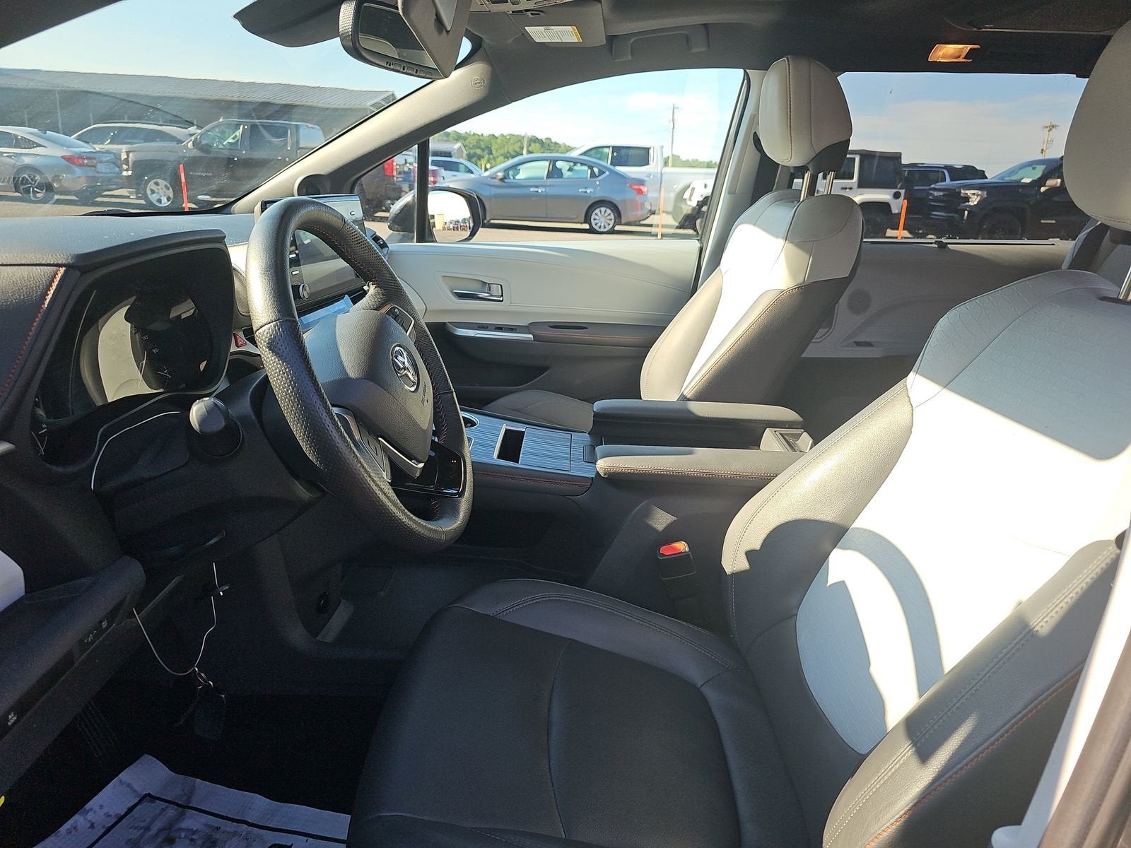 2022 Toyota Sienna XSE