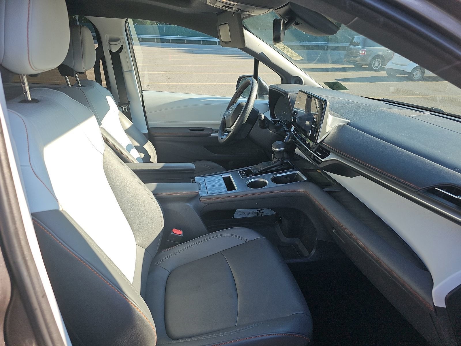 2022 Toyota Sienna XSE