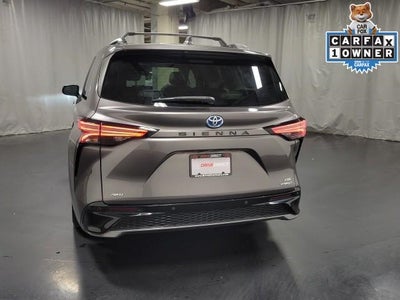 2022 Toyota Sienna XSE