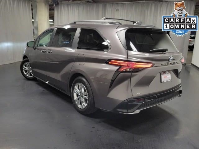 2022 Toyota Sienna XSE