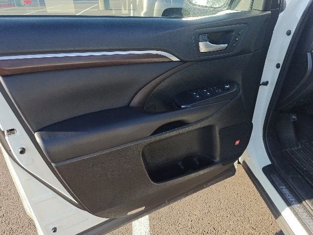 2016 Toyota Highlander Limited Platinum V6