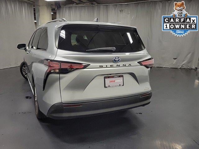2021 Toyota Sienna XLE