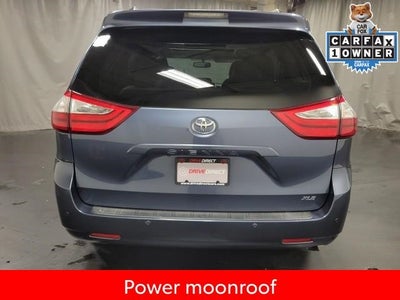 2017 Toyota Sienna XLE Premium