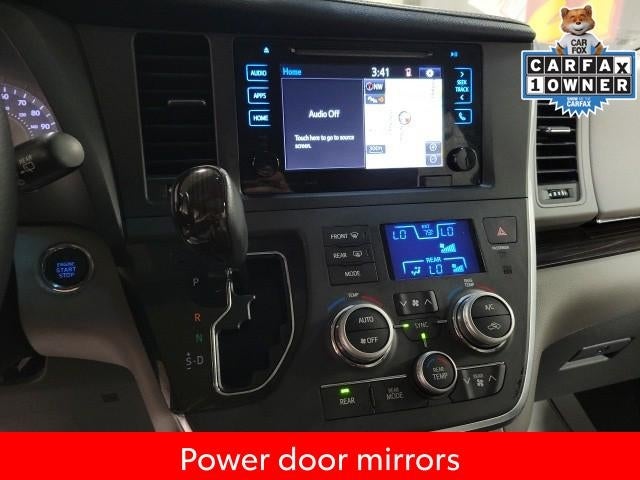 2017 Toyota Sienna XLE Premium