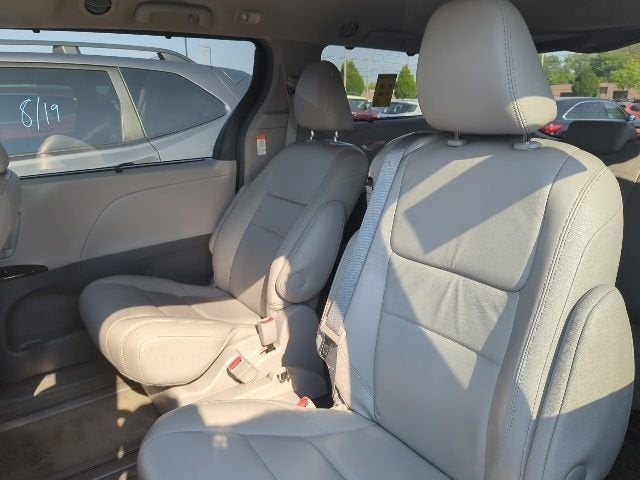 2017 Toyota Sienna XLE