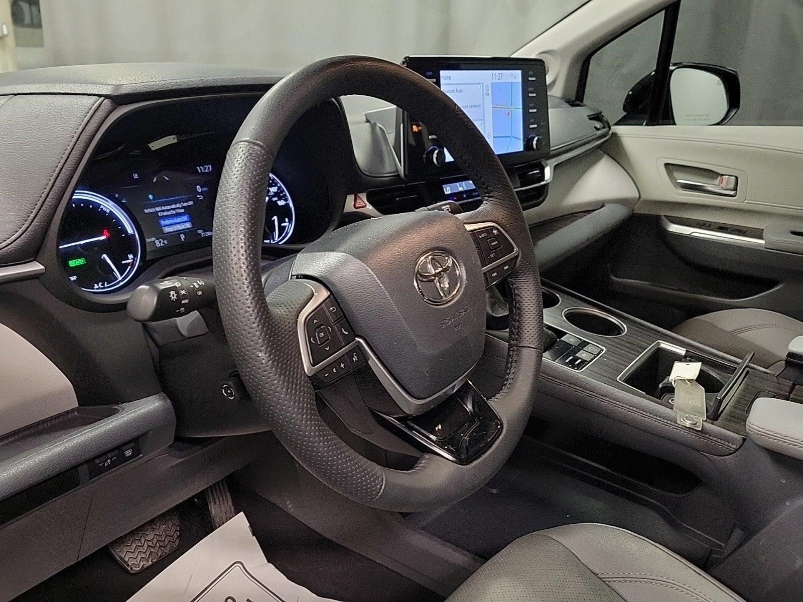 2023 Toyota Sienna Limited