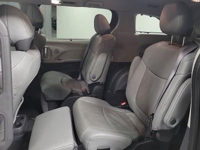 2023 Toyota Sienna Limited