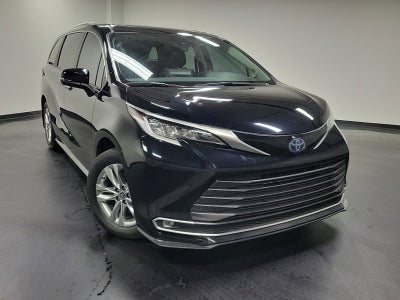 2023 Toyota Sienna Limited