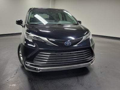2023 Toyota Sienna Limited