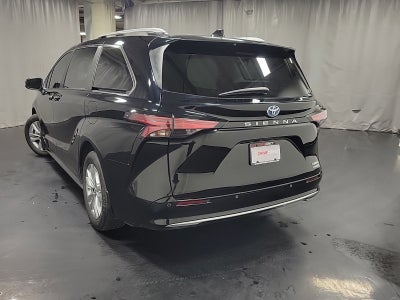 2023 Toyota Sienna Limited