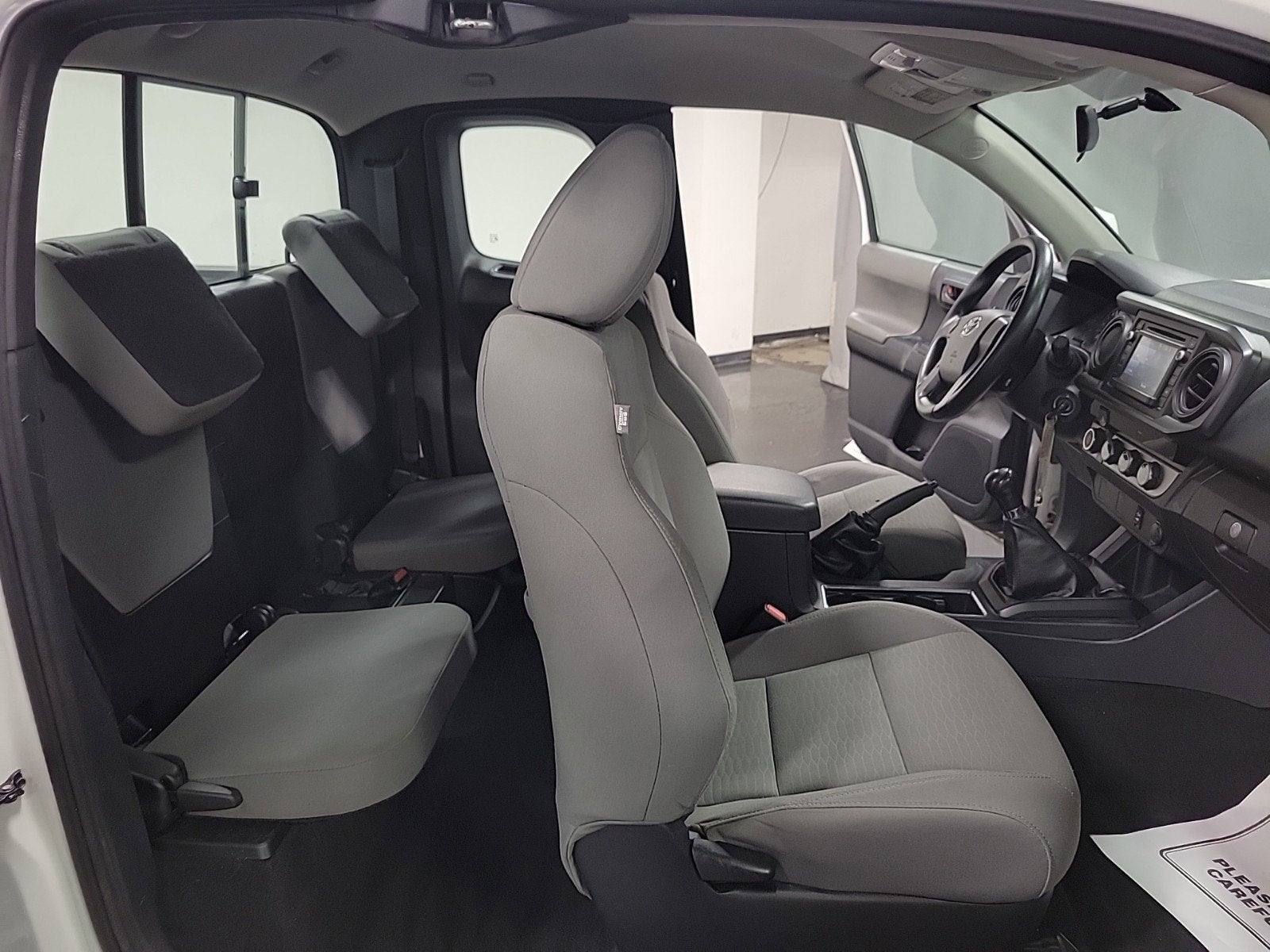 2017 Toyota Tacoma SR