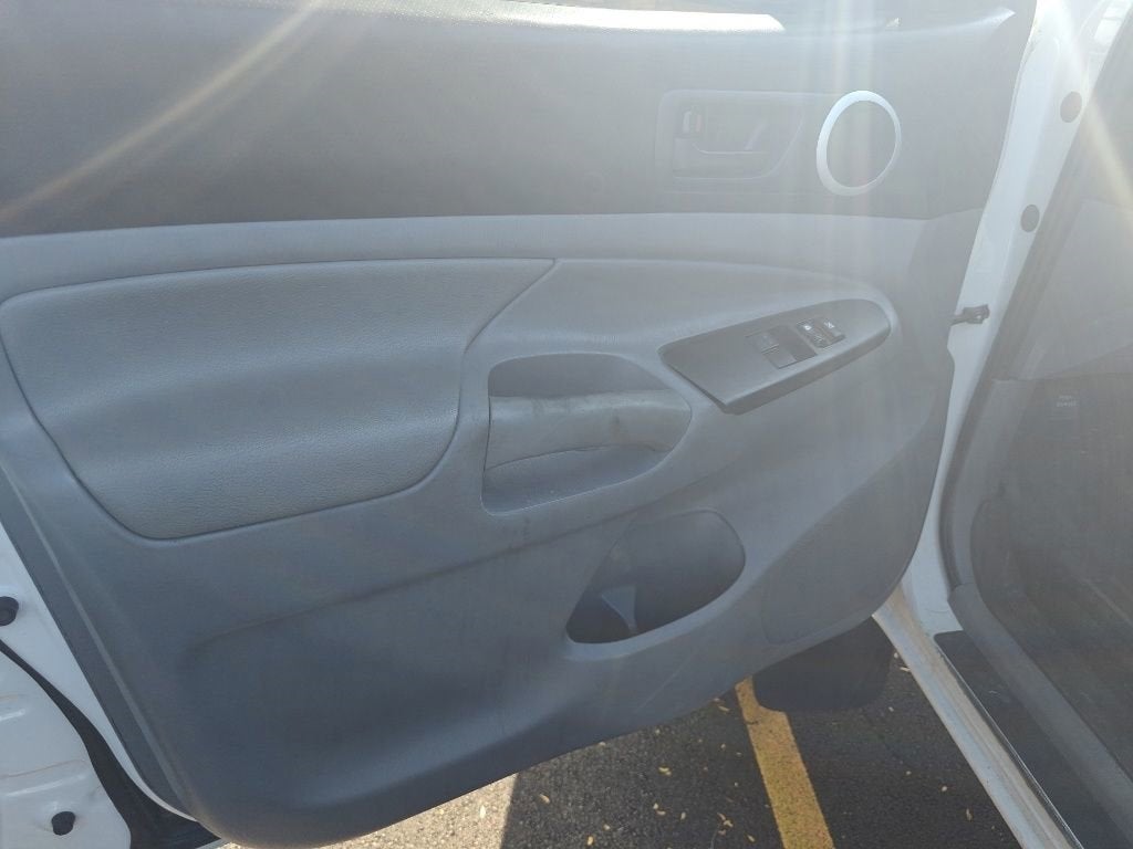 2015 Toyota Tacoma Base