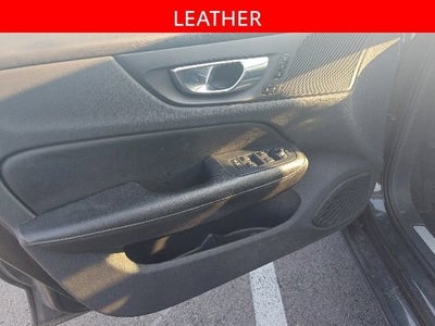 2021 Volvo S60 Recharge Plug-In Hybrid T8 R-Design Expression